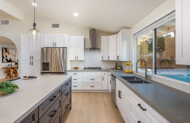 Foto del edificio - Charming Updated Home in Poway!