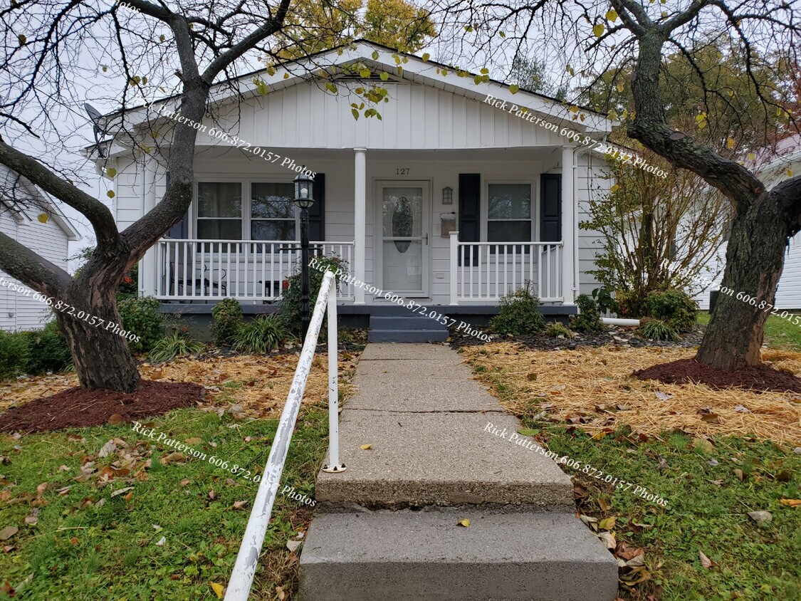 Primary Photo - 127 S Central Ave