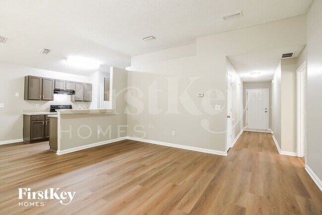 Building Photo - 8038 Beaver Creek Drive