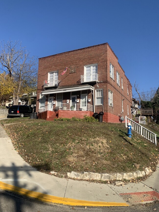 Building Photo - 1410 Watts St