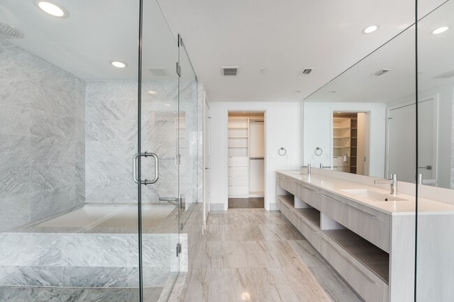 Foto del edificio - 3131 NE 7th Ave