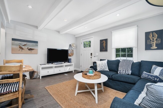 Photo - 76 S Edgewood Rd House