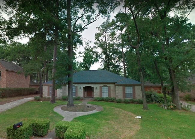 Building Photo - 2123 Lakeville Dr