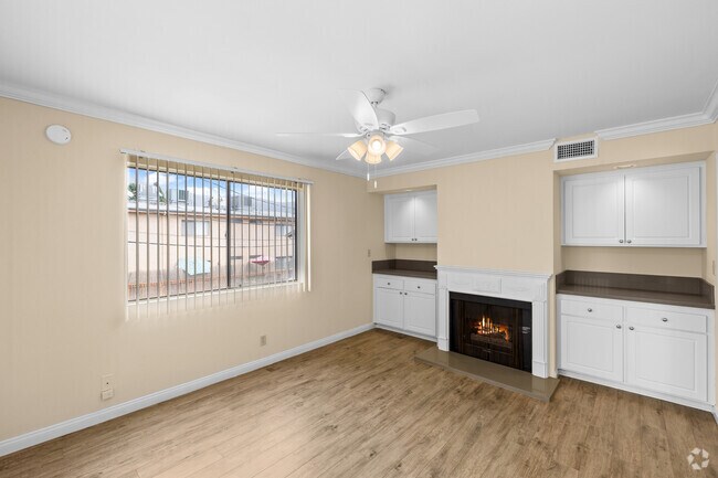 3BR, 2BA - 1,200SF - Den - 301 East Verdugo Ave