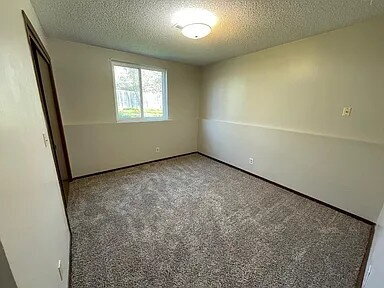 Building Photo - 1730 S Beech Ct