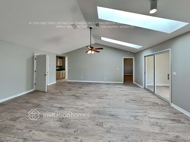 Building Photo - 341 Mystical Way