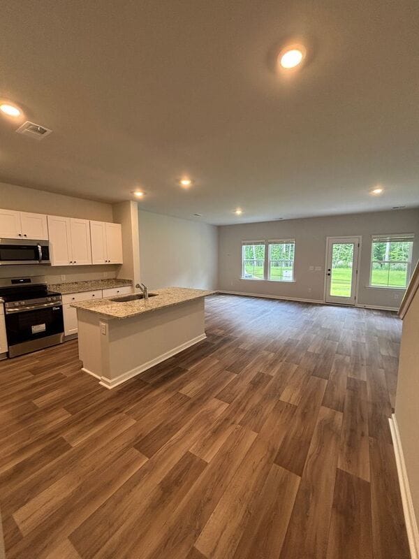 Building Photo - 8010 Triggerfish Wy