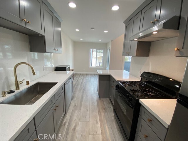 Foto del edificio - 5530 Thornburn St