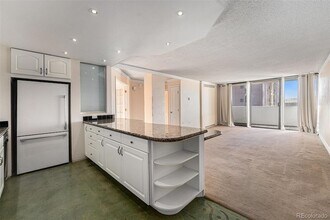 Building Photo - 1020 15th St