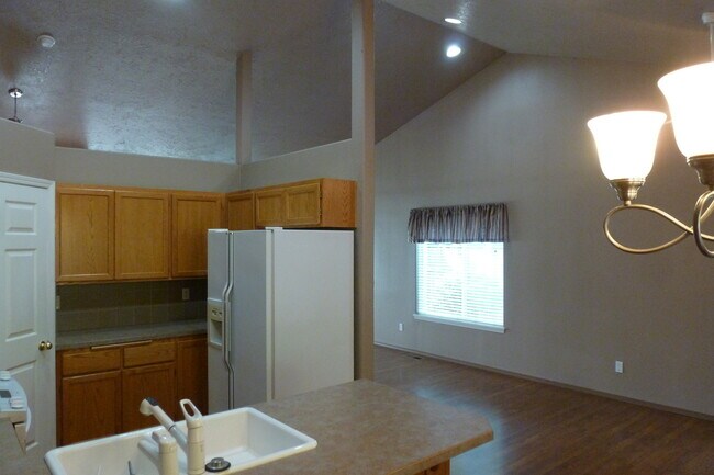 Foto del edificio - 5456 Monterey Dr SE