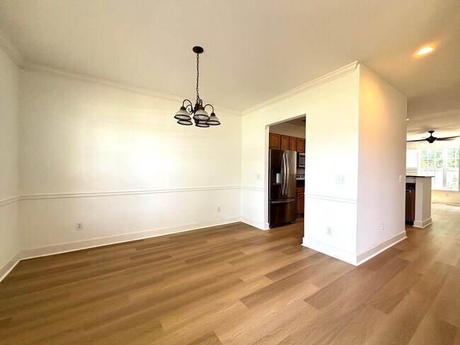 Foto del edificio - Beautiful 3-Bedroom, 3.5-Bath Townhome in ...