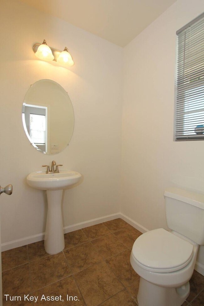 Building Photo - 4 br, 3.5 bath House - 4805 Tusk Way