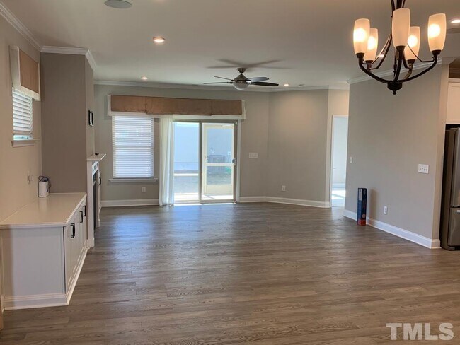 Foto del edificio - 413 Sage Oak Ln