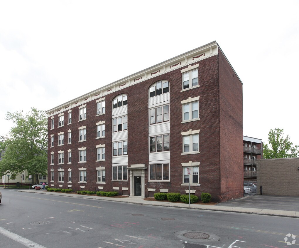 Foto del edificio - 321 Belmont Ave