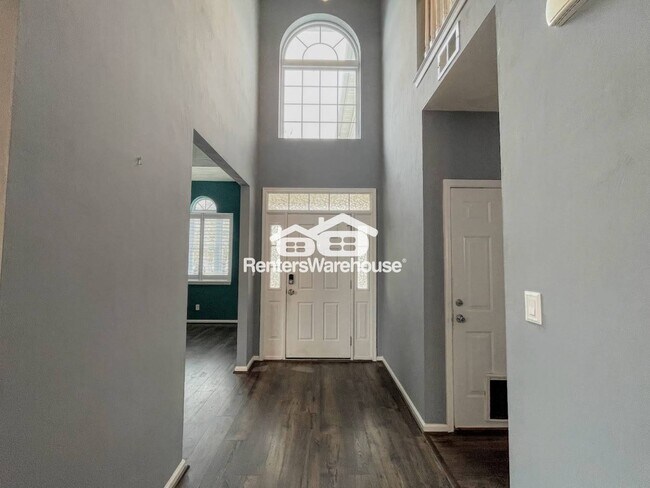 Foto del edificio - 1921 Spain Ln