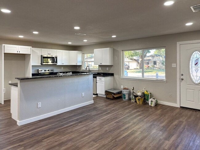 Photo - 4 Bedroom / 3 Full Bath House