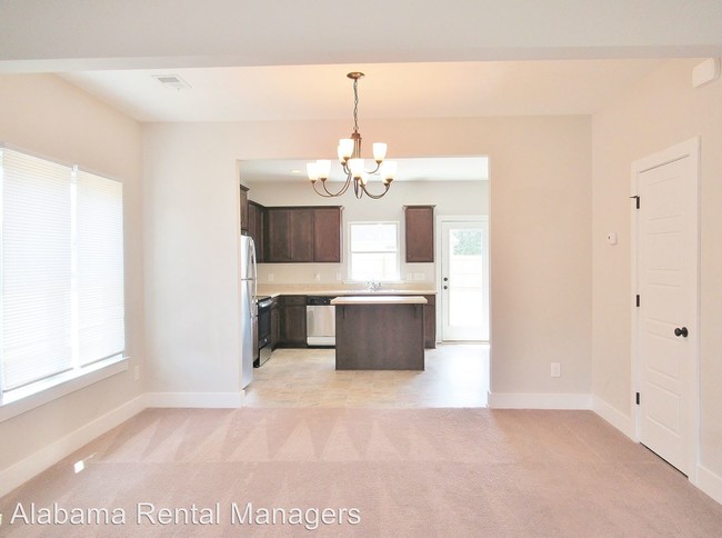 Building Photo - 4 br, 2.5 bath House - 185 Renwick Lane