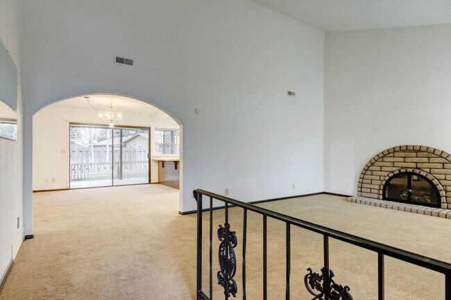 Foto del edificio - Charming Residence in a Prime Location 3bed/2bath