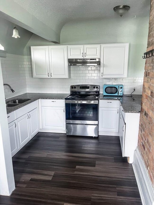 Foto del edificio - 2160 Glenwood Ave