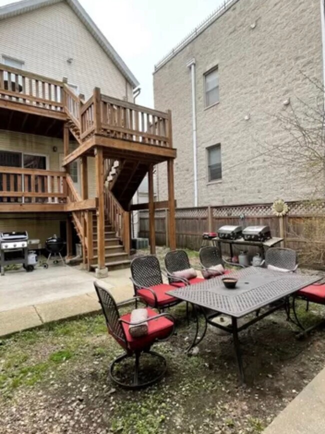 Building Photo - 2618 N Wayne Ave