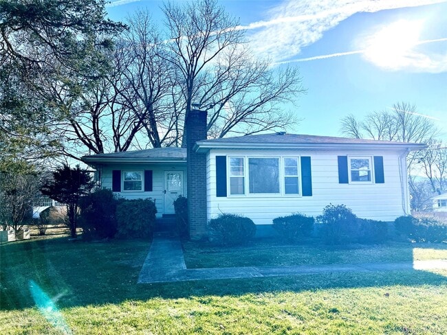 Building Photo - 34 Cross St