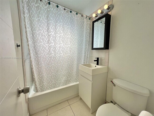 Foto del edificio - 877 80th St