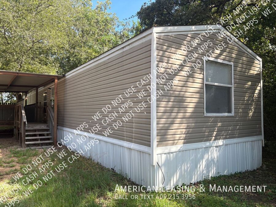 Primary Photo - 2909 S Chestnut St