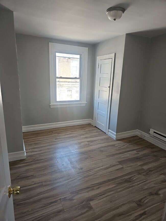 Foto del edificio - 6599 Reedland St