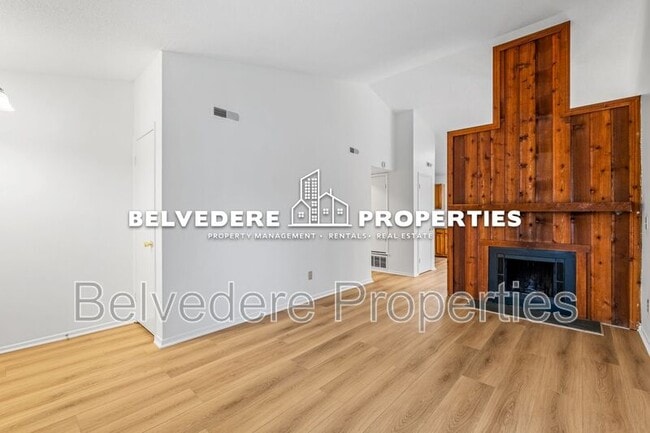 Foto del edificio - 3208 Anvil Pl