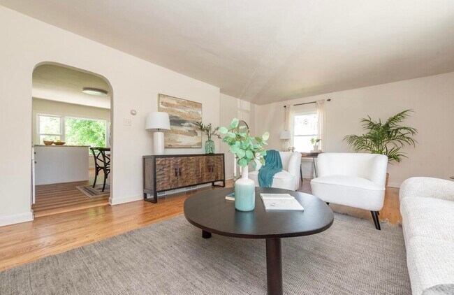 Foto del edificio - 402 E Calumet Rd