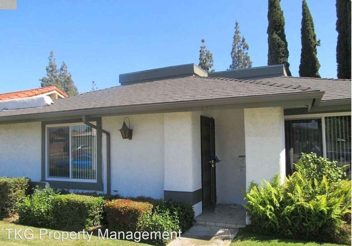 Primary Photo - 4 br, 2 bath House - 618 E. La Veta Ave