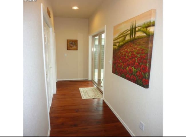 Foto del edificio - 12545 SE Clinton Ct