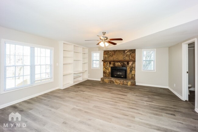 Building Photo - 4355 Valley Brook Ln SW