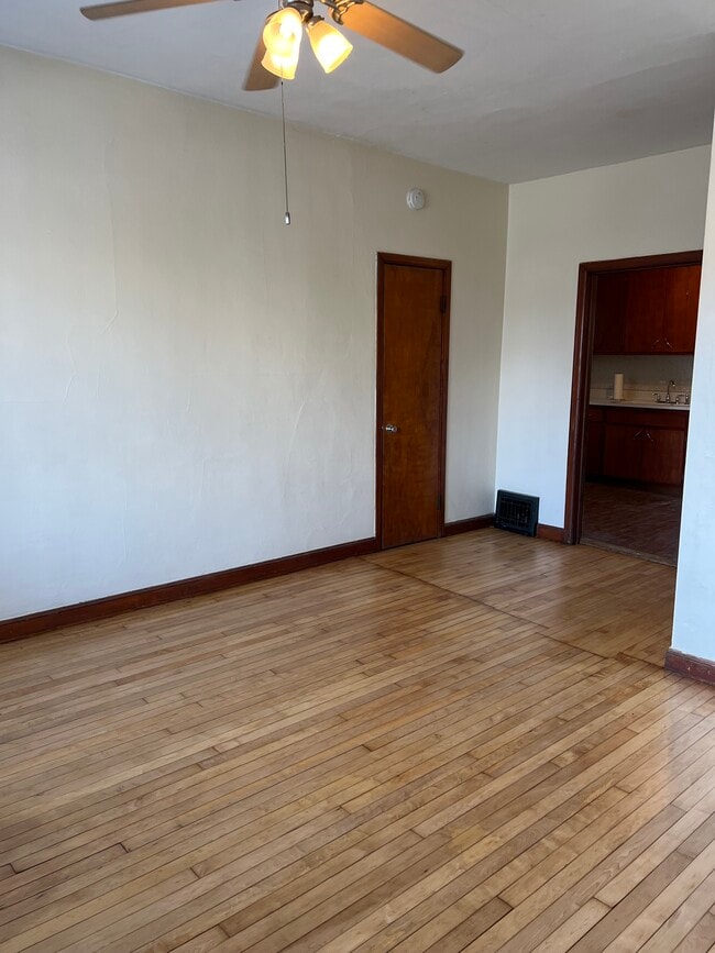 Building Photo - 2655 S 14th St