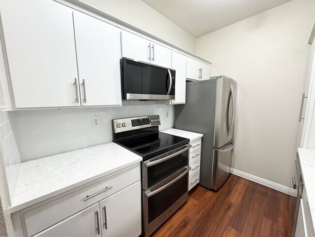 Foto del edificio - Perfect Shape Condo in Dublin with Upgrade...