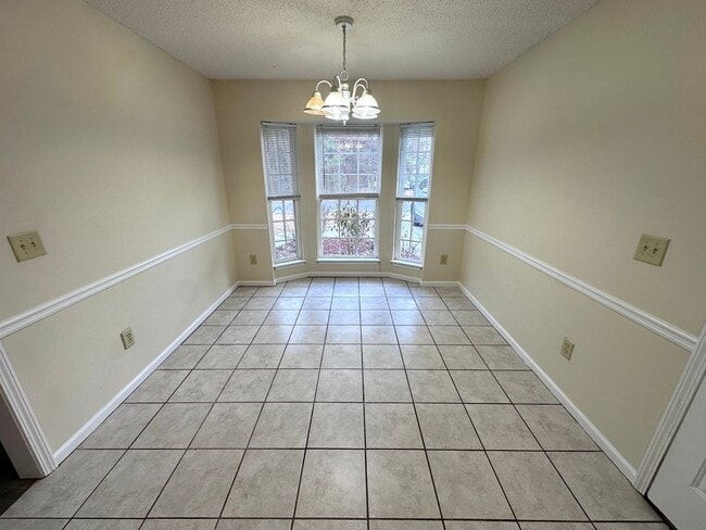 Foto del edificio - 346 Leafmore Rd SW