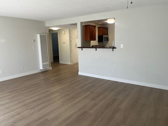 Sala de estar - 375 Vernon Drive
