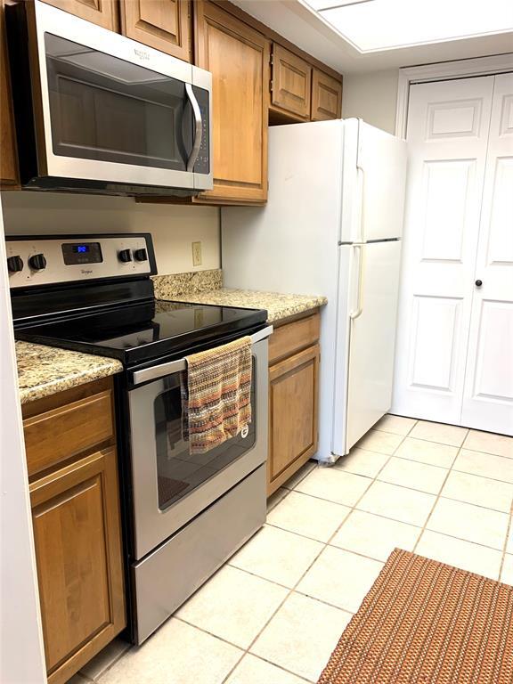 Foto del edificio - 1123 Signal Ridge Pl