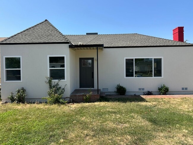 Building Photo - 123 Linda Vista Dr