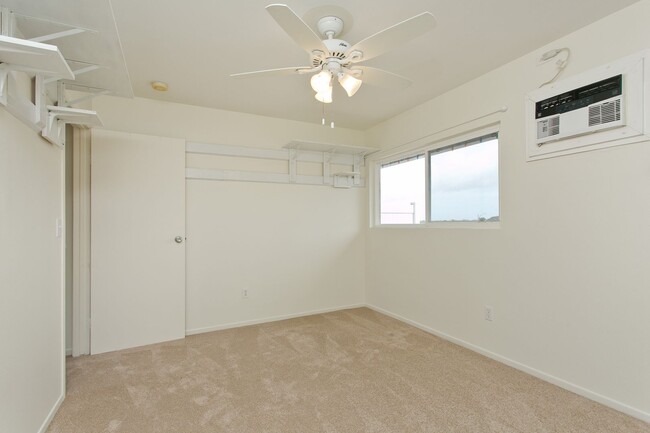 Foto del edificio - SPACIOUS, 2 BEDROOM 2 BATH KAILUA RENTAL, ...