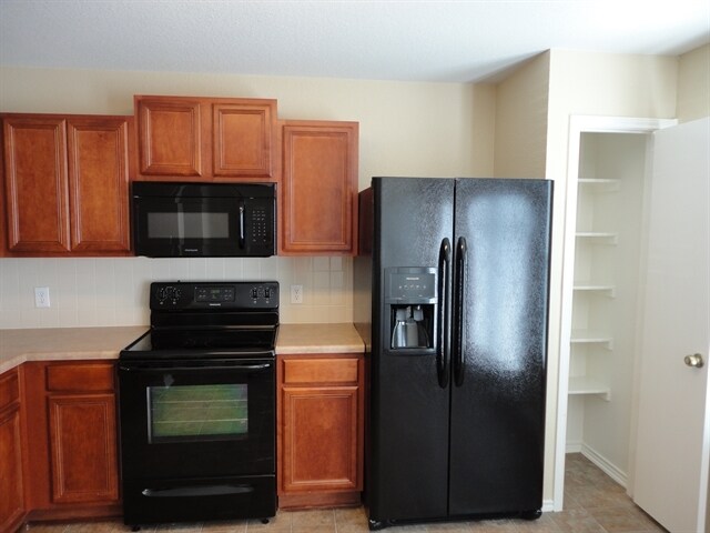 Foto del edificio - 115 Karrie Dr