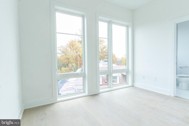 Foto del edificio - 5301 Connecticut Ave NW