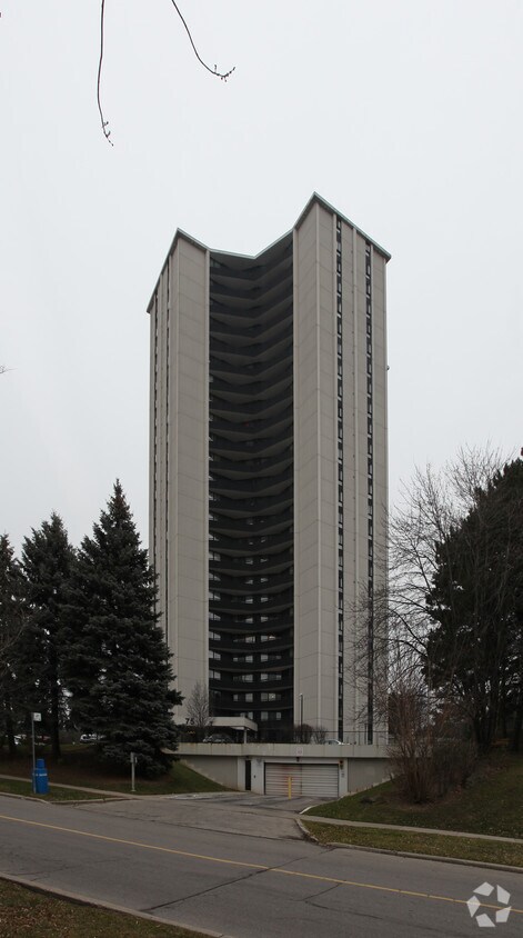 Building Photo - Manor House