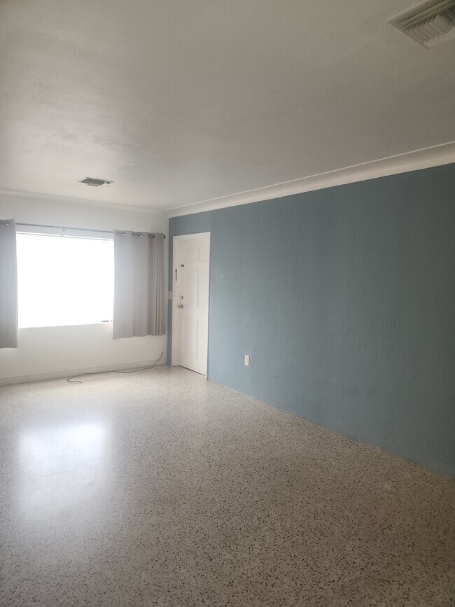 Foto del edificio - 13406 Boca Ciega Ave