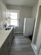 Building Photo - 684 Summer Ave