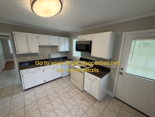 Building Photo - 1507 McKennie Ave