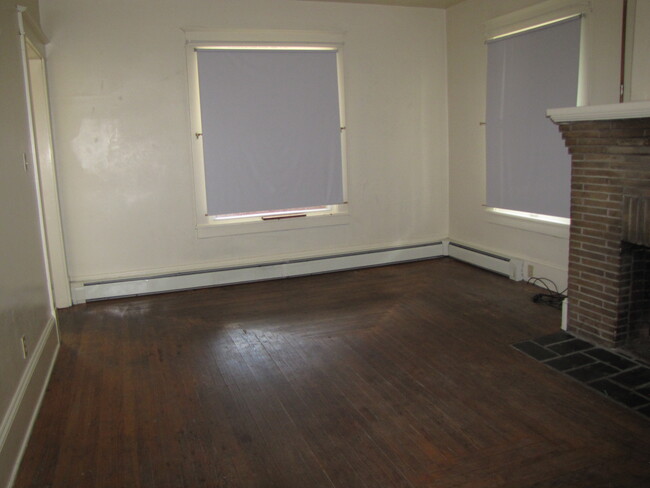 living - 409 S Atherton St