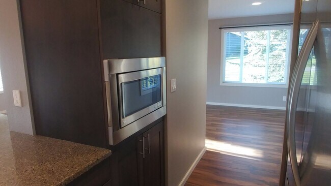 Foto del edificio - Beautifully Appointed Two bedroom Home in ...