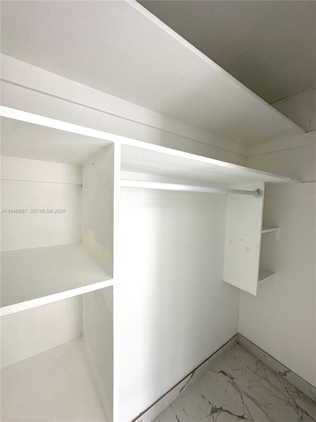 Foto del edificio - 2710 N 72nd Ave