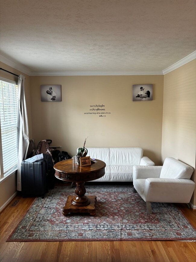 Building Photo - 420 Patriots Way